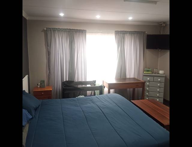 1 BEDROOM TOWNHOUSE FOR SALE IN BOKSBURG NORTH